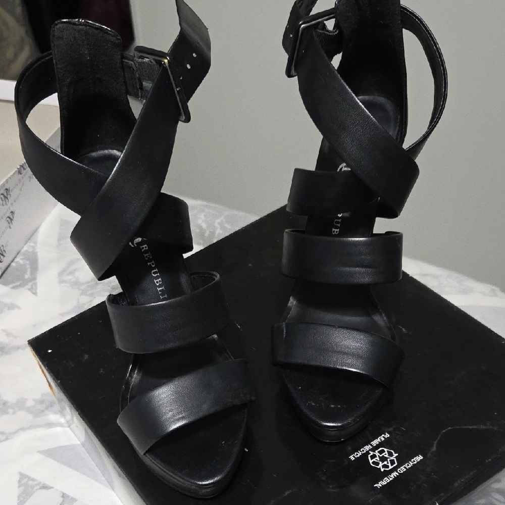 Black Heels With Buckle Goes With Anything